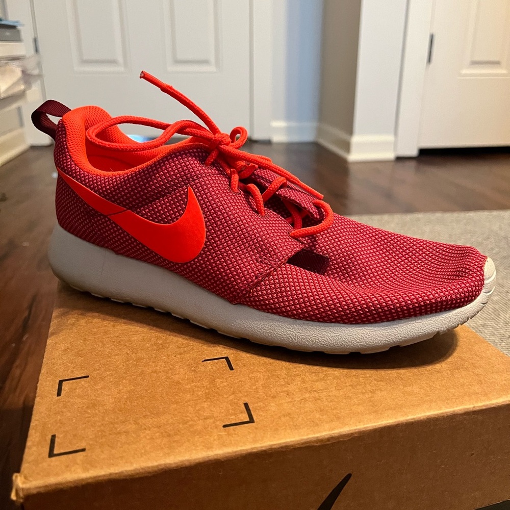 Nike Roshe Ones